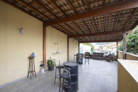 Casa para alugar com 300m², 3 quartos e 5 vagas Casa para alugar com 300m², 3 quartos e 5 vagasVaranda