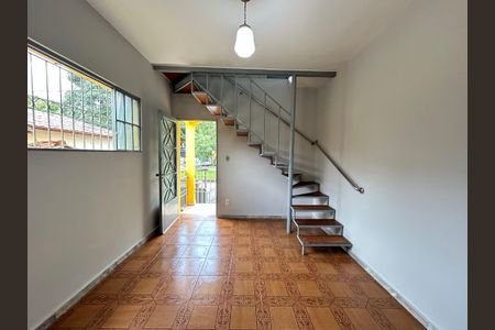 Casa à venda com 6 quartos, 223m² em Alípio de Melo, Belo Horizonte