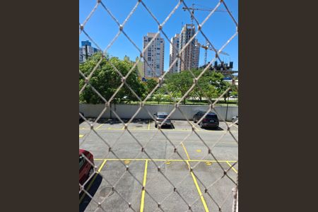 Apartamento à venda com 70m², 3 quartos e 1 vaga Apartamento à venda com 70m², 3 quartos e 1 vagaVista