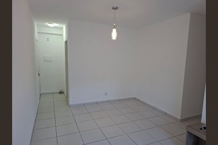 Sala de apartamento à venda com 3 quartos, 70m² em Jardim das Samambaias, Jundiaí