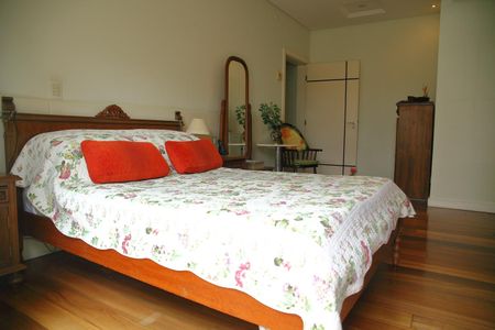 Casa à venda com 370m², 3 quartos e 4 vagasSuíte 1 