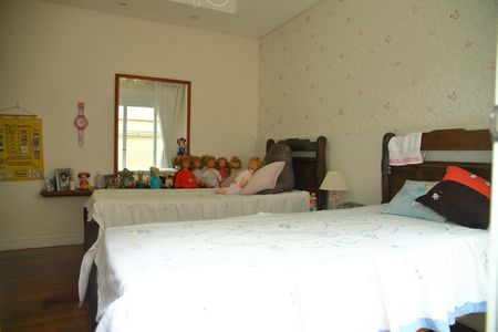 Casa à venda com 370m², 3 quartos e 4 vagasSuíte 2