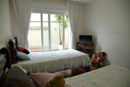 Casa à venda com 370m², 3 quartos e 4 vagasSuíte 2