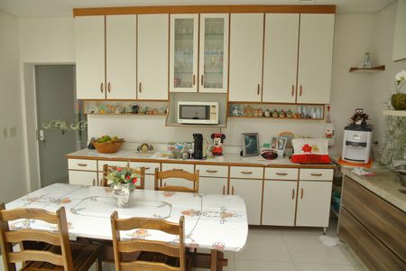 Casa à venda com 370m², 3 quartos e 4 vagasEspaço Gourmet 