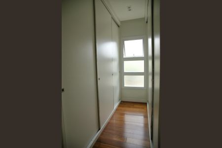 Casa à venda com 370m², 3 quartos e 4 vagasCloset Suíte 1 