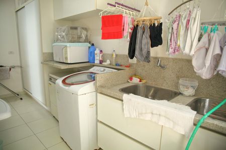 Casa à venda com 370m², 3 quartos e 4 vagasÁrea de Serviço