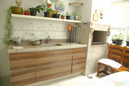 Casa à venda com 370m², 3 quartos e 4 vagasEspaço Gourmet 