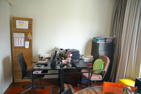 Casa à venda com 370m², 3 quartos e 4 vagasEscritório 1 