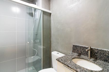Banheiro de kitnet/studio à venda com 1 quarto, 25m² em Barra Funda, São Paulo
