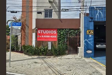 Studio à venda com 25m², 1 quarto e sem vaga Studio à venda com 25m², 1 quarto e sem vagaFachada