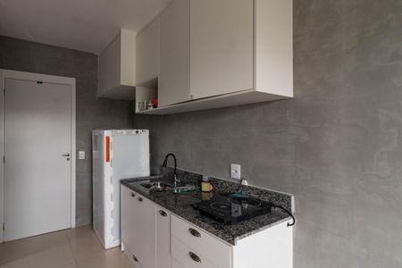 Cozinha de kitnet/studio para alugar com 1 quarto, 25m² em Barra Funda, São Paulo