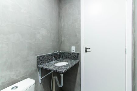 Studio para alugar com 25m², 1 quarto e sem vaga Studio para alugar com 25m², 1 quarto e sem vagaBanheiro Social