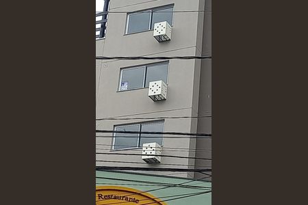 Studio para alugar com 25m², 1 quarto e sem vaga Studio para alugar com 25m², 1 quarto e sem vagaFachada + Plaquinha