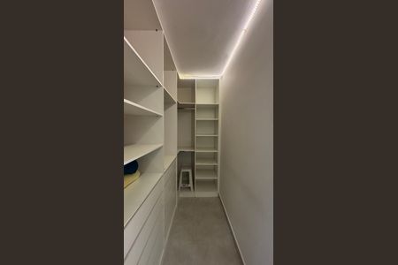 Casa para alugar com 133m², 3 quartos e 2 vagasSuite 1Closet