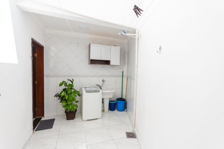 Casa à venda com 122m², 3 quartos e 3 vagas