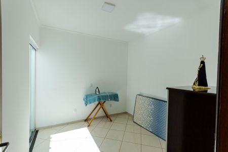 Casa à venda com 122m², 3 quartos e 3 vagas