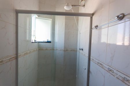 Casa à venda com 122m², 3 quartos e 3 vagas