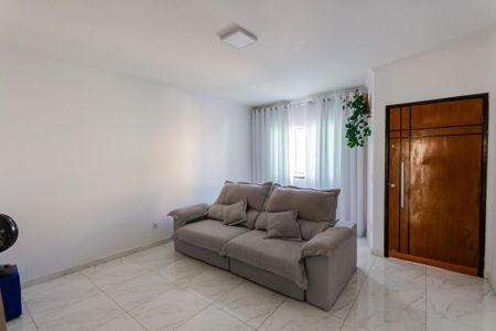 Casa à venda com 3 quartos, 122m² em Utinga, Santo André