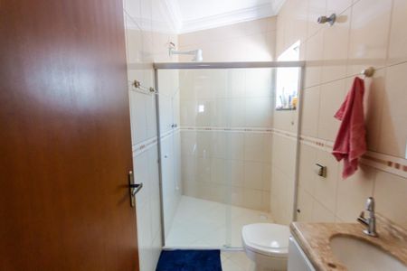 Casa à venda com 122m², 3 quartos e 3 vagas