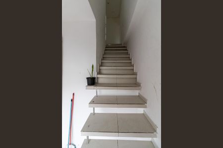 Casa para alugar com 50m², 1 quarto e sem vagaEscada