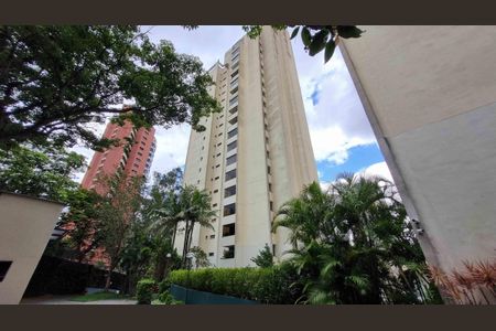 Apartamento à venda com 185m², 3 quartos e 4 vagasFachada