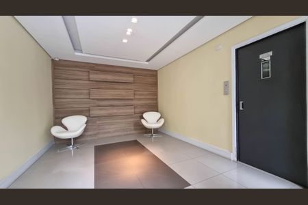 Apartamento à venda com 185m², 3 quartos e 4 vagasHall social