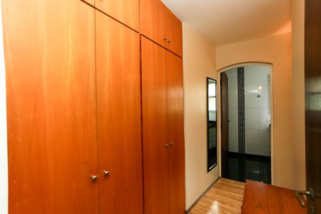 Apartamento à venda com 185m², 3 quartos e 4 vagassuíte