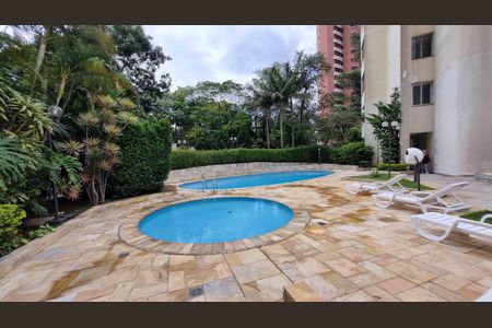 Apartamento à venda com 185m², 3 quartos e 4 vagasÁrea comum - Piscina