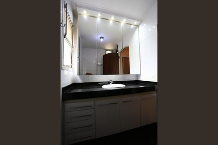 Apartamento à venda com 185m², 3 quartos e 4 vagasBanheiro da Suíte