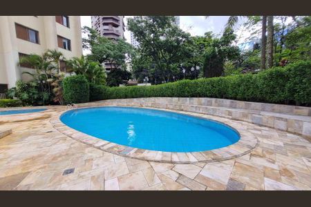 Apartamento à venda com 185m², 3 quartos e 4 vagasÁrea comum - Piscina