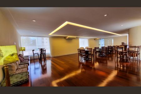 Apartamento à venda com 185m², 3 quartos e 4 vagasÁrea comum - Salão de festas