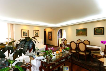 Apartamento à venda com 185m², 3 quartos e 4 vagasSala 1