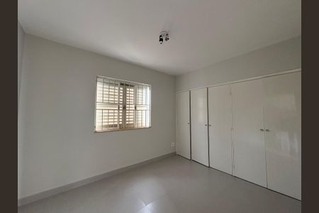 Casa para alugar com 150m², 3 quartos e 3 vagasQuarto 2