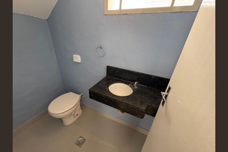 Casa para alugar com 150m², 3 quartos e 3 vagasLavabo