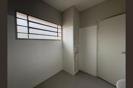 Casa para alugar com 150m², 3 quartos e 3 vagasBanheiro