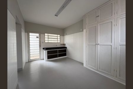 Casa para alugar com 150m², 3 quartos e 3 vagasCozinha