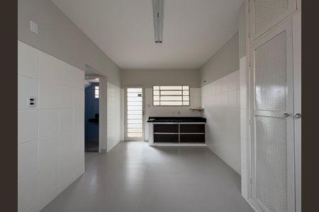 Casa para alugar com 150m², 3 quartos e 3 vagasCozinha