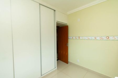 Casa à venda com 150m², 3 quartos e 2 vagas Casa à venda com 150m², 3 quartos e 2 vagasQuarto 1