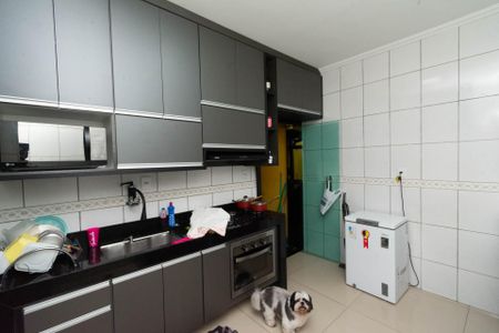 Casa à venda com 150m², 3 quartos e 2 vagas Casa à venda com 150m², 3 quartos e 2 vagasCozinha