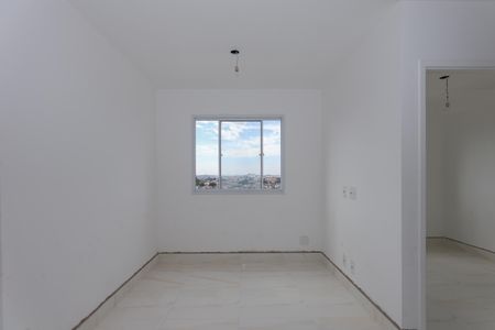 Sala de apartamento para alugar com 2 quartos, 43m² em Parque Arariba, São Paulo