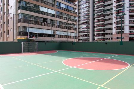 Apartamento à venda com 260m², 4 quartos e 3 vagasQuadra esportiva