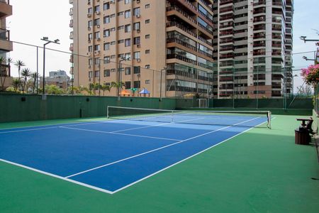 Apartamento à venda com 260m², 4 quartos e 3 vagasQuadra de tênis 