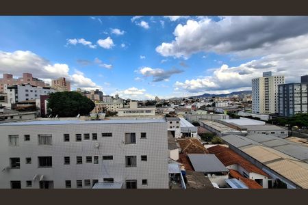 Apartamento à venda com 180m², 4 quartos e 3 vagasVista