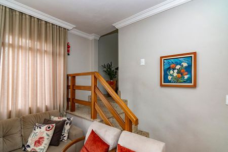 Apartamento à venda com 180m², 4 quartos e 3 vagasEscada