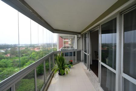 Apartamento à venda com 210m², 4 quartos e 2 vagasVaranda