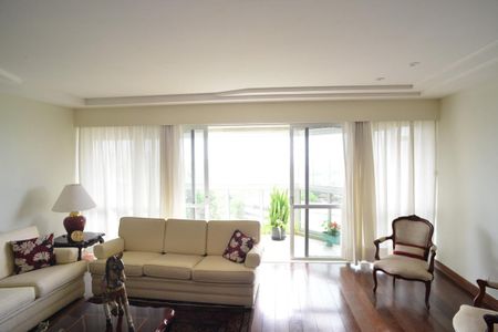Sala de apartamento à venda com 4 quartos, 210m² em Barra da Tijuca, Rio de Janeiro