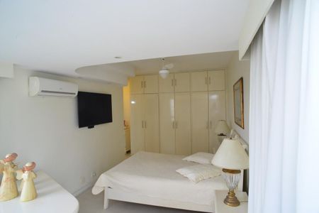 Apartamento à venda com 210m², 4 quartos e 2 vagasSuíte