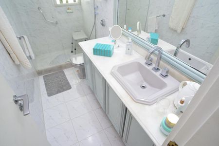 Apartamento à venda com 210m², 4 quartos e 2 vagasBanheiro Social