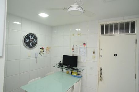 Apartamento à venda com 210m², 4 quartos e 2 vagasCozinha