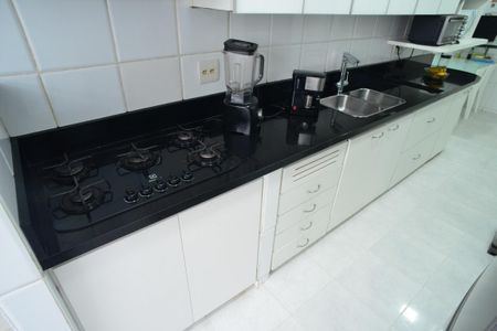 Apartamento à venda com 210m², 4 quartos e 2 vagasCozinha